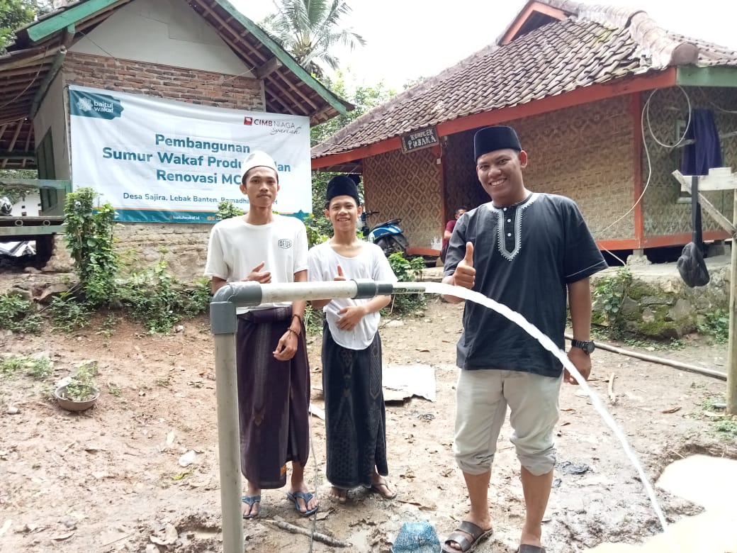 Baitul Wakaf Bangun Sumur Air Bersih, Penyakit Kulit Santri Riyadhul Badi’ah Lebak Hilang